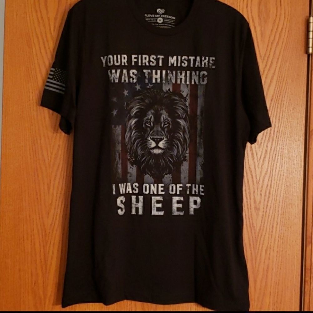 NWT Black I Love My Freedom Sheep Short Sleeve T Sz M